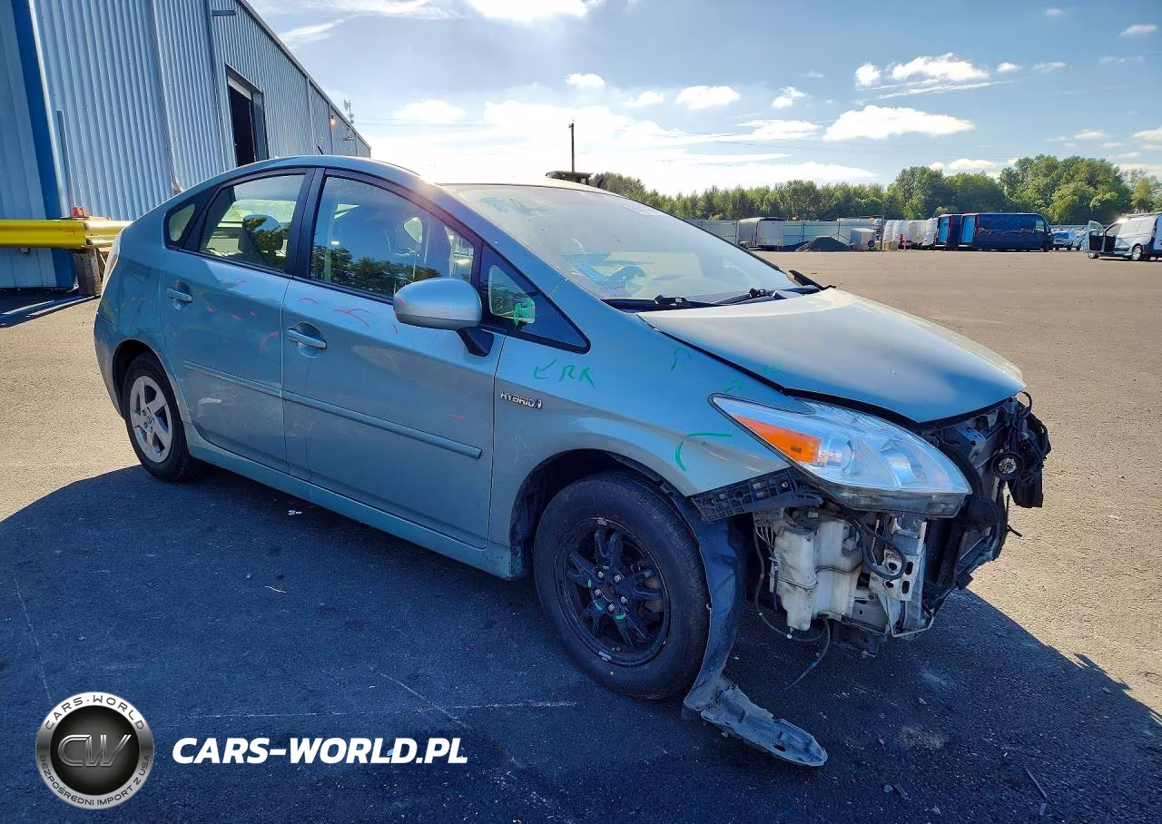 2012 Toyota Prius Two VIN:JTDKN3DU8C1516579 - 4