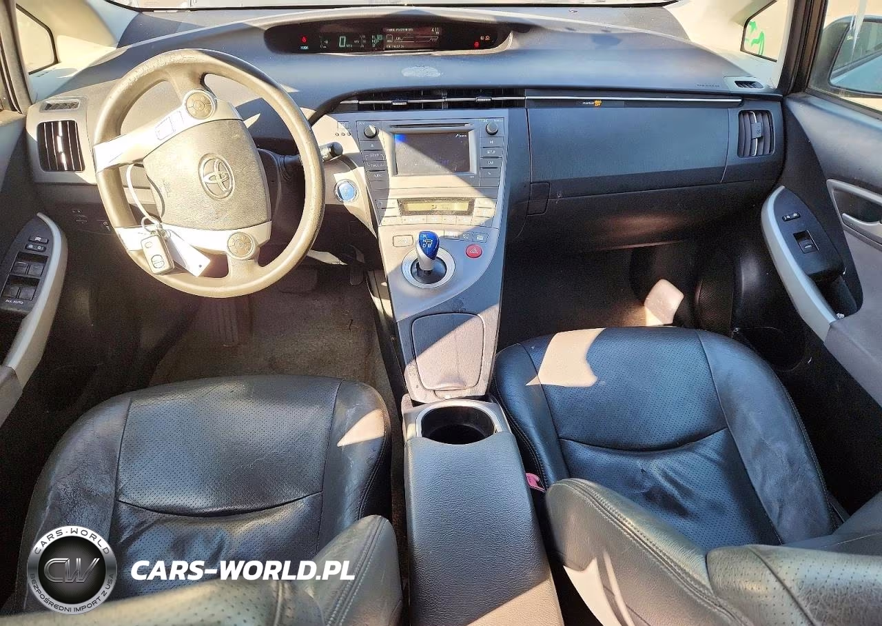 2012 Toyota Prius Two VIN:JTDKN3DU8C1516579 - 8