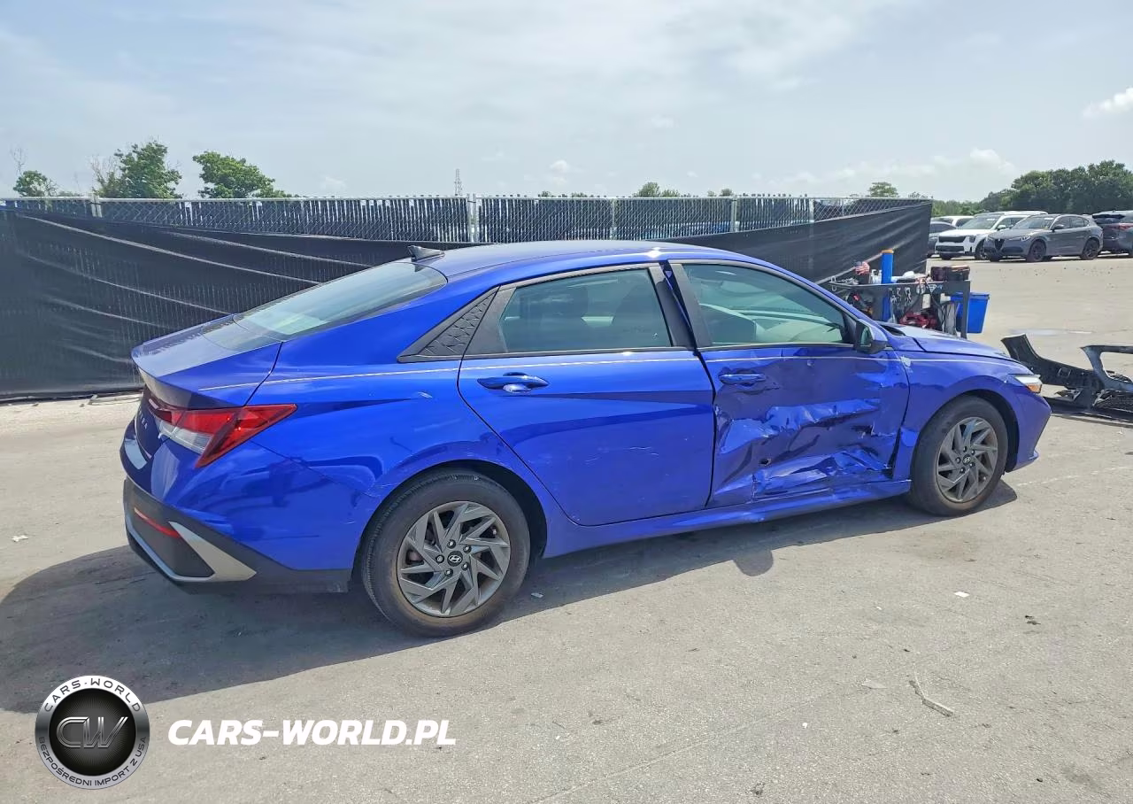 2024 Hyundai Elantra Sel VIN:KMHLM4DG5RU797976 - 3