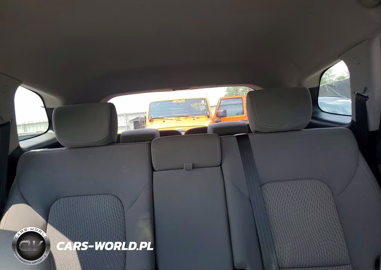 2017 Hyundai Santa Fe Se VIN:KM8SMDHF8HU231208 - 10