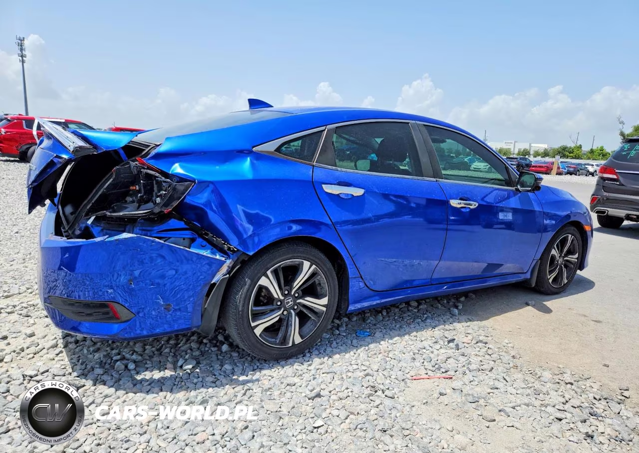 2018 Honda Civic Touring VIN:JHMFC1F94JX013726 - 3