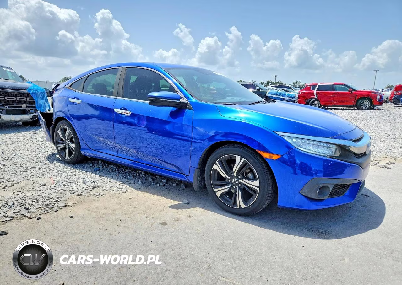 2018 Honda Civic Touring VIN:JHMFC1F94JX013726 - 4