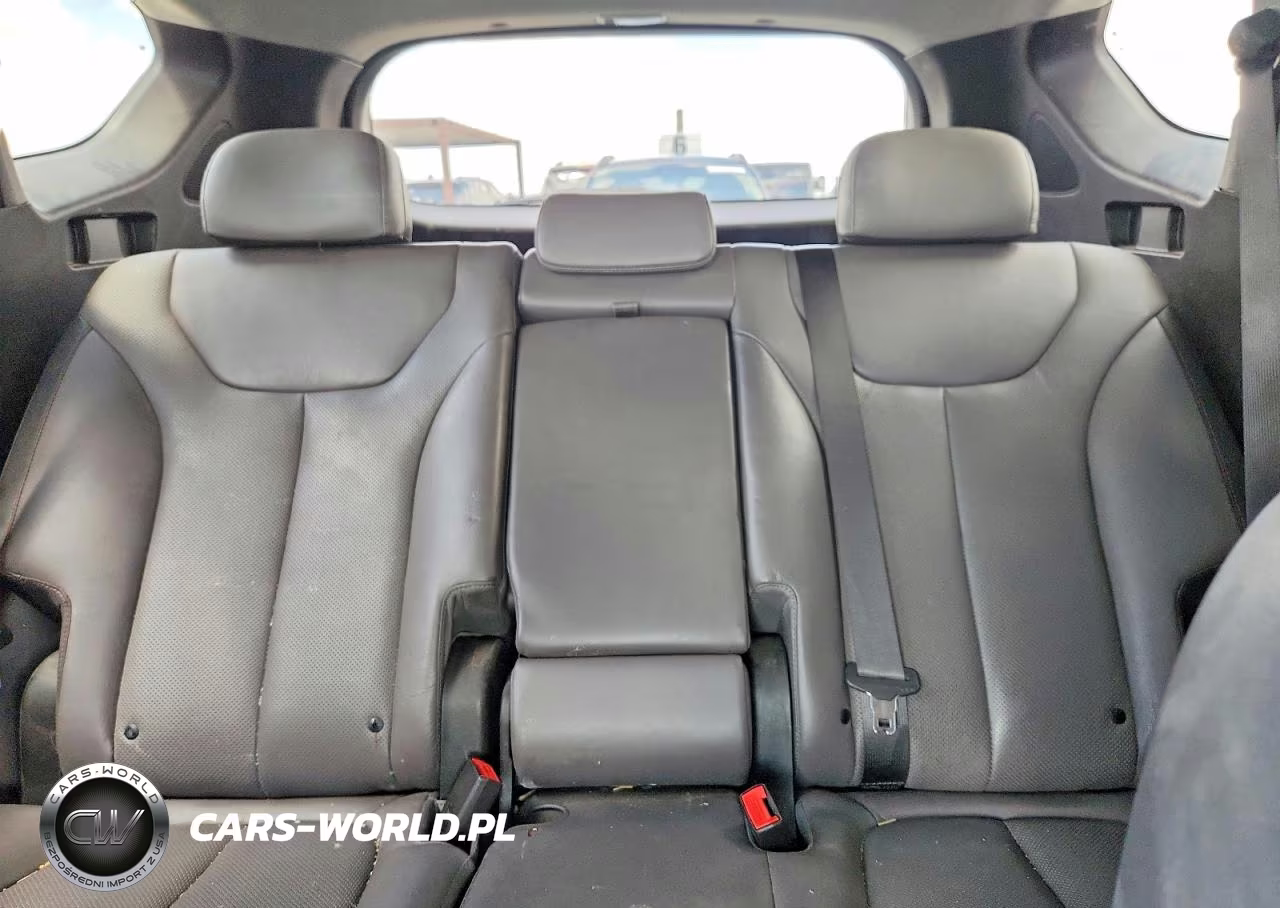 2020 Hyundai Santa Fe Limited VIN:5NMS5CADXLH142289 - 10