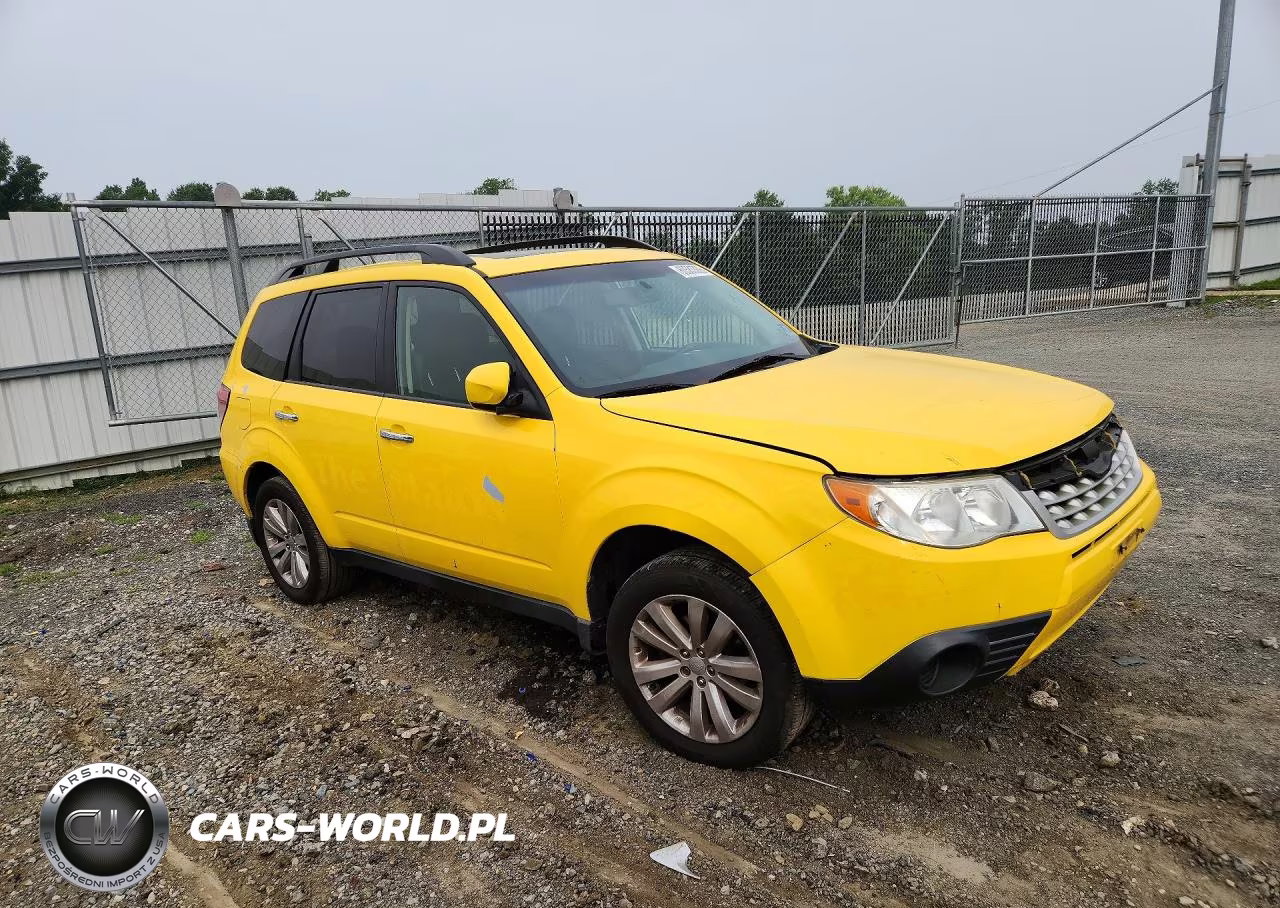 2013 Subaru Forester 2.5X Premium VIN:JF2SHADC8DH422635 - 4