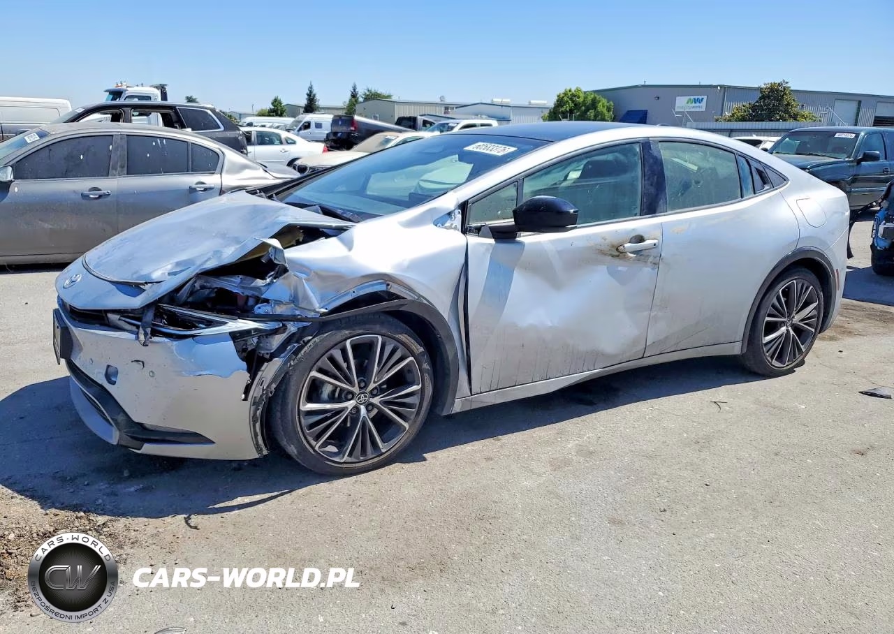 2024 Toyota Prius Xle – zdjęcie 1 z 12