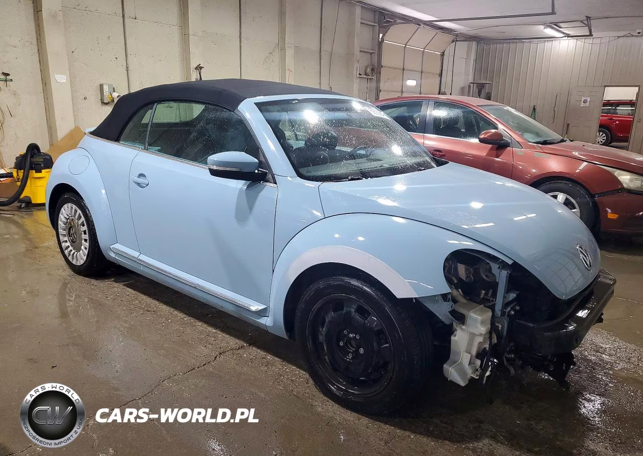 2013 Volkswagen Beetle VIN:3VW5P7AT1DM817514 - 4