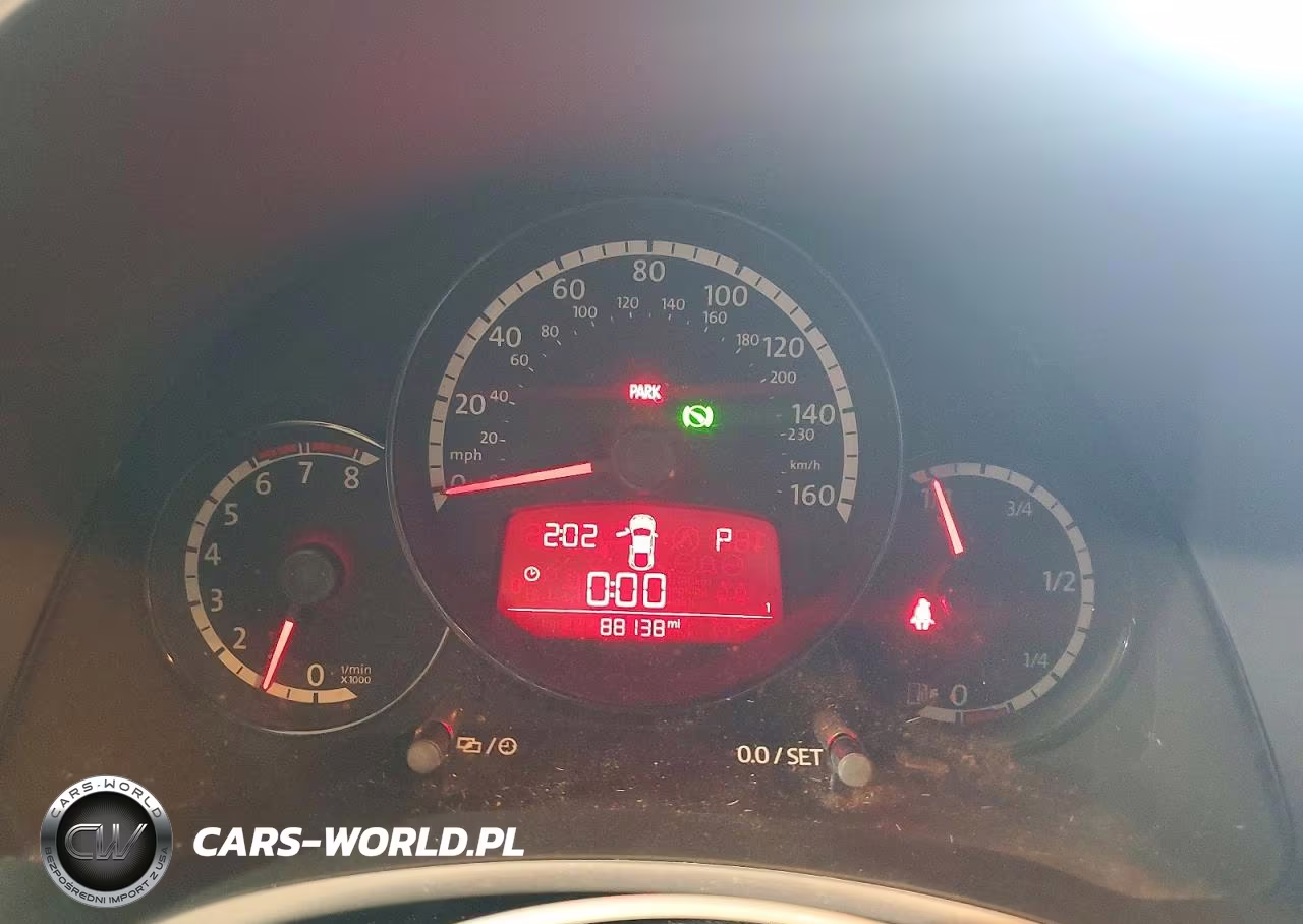 2013 Volkswagen Beetle VIN:3VW5P7AT1DM817514 - 9