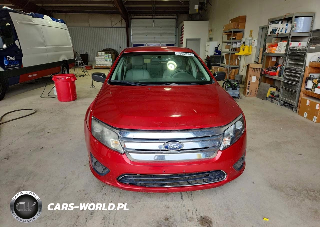 2010 Ford Fusion S VIN:3FAHP0GA7AR427096 - 5