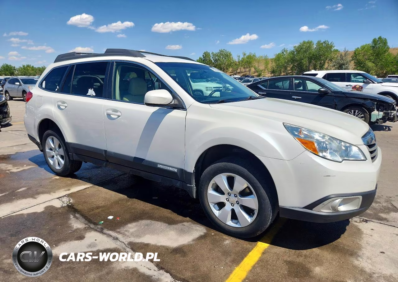 2012 Subaru Outback 2.5I Premium VIN:4S4BRCFC9C3275978 - 4