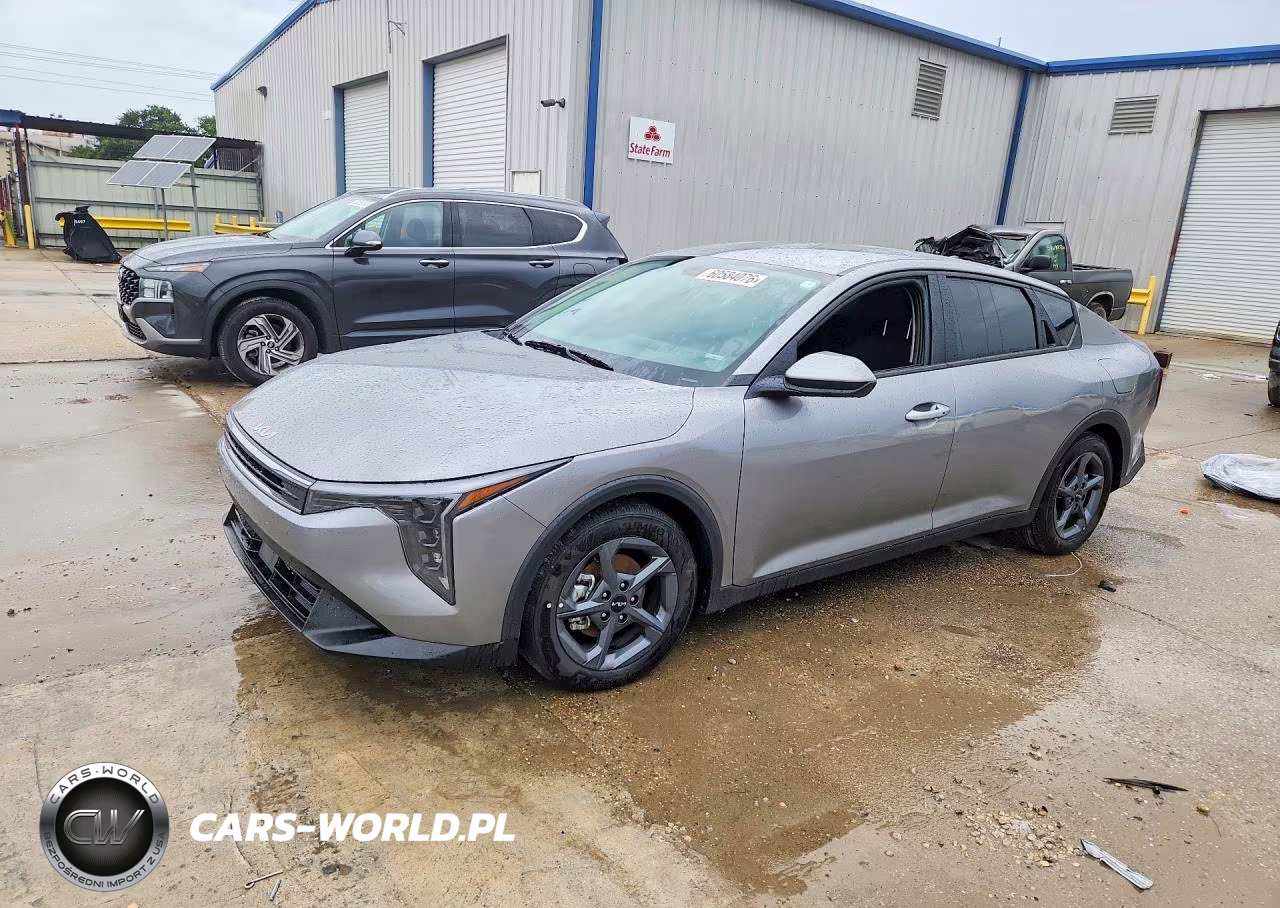 2026 Kia K4 Lxs VIN:3KPFT4DE5TE326371 - 1