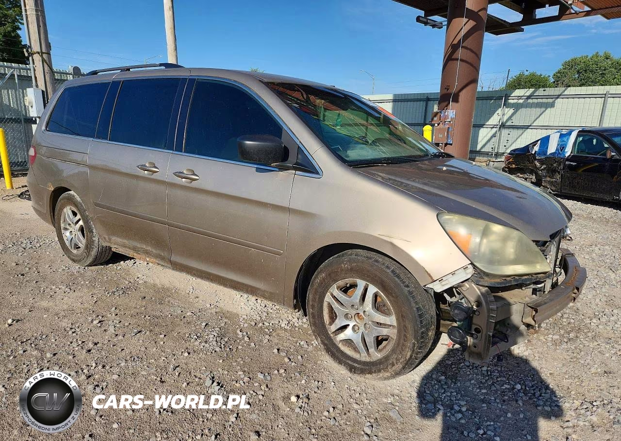 2006 Honda Odyssey Ex VIN:5FNRL38406B067120 - 4