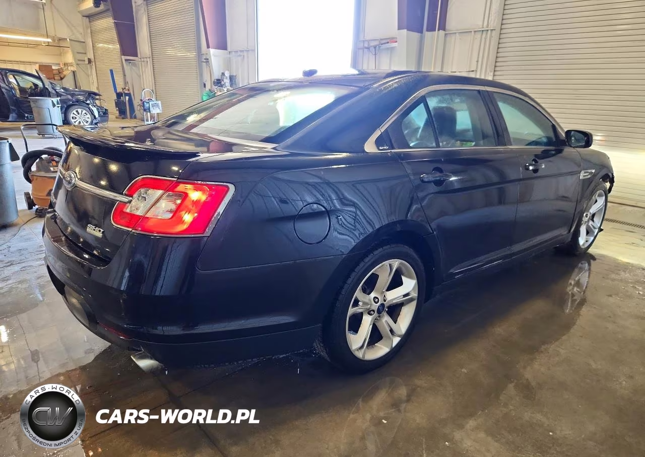 2010 Ford Taurus Sho VIN:1FAHP2KT5AG123132 - 3