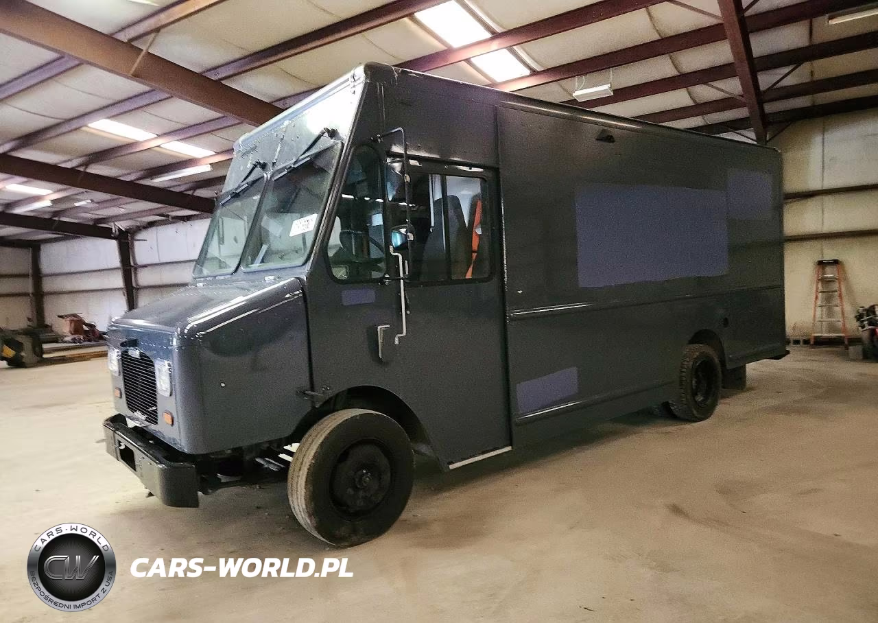 2020 Freightliner Mt45G Chassis Delivery Truck