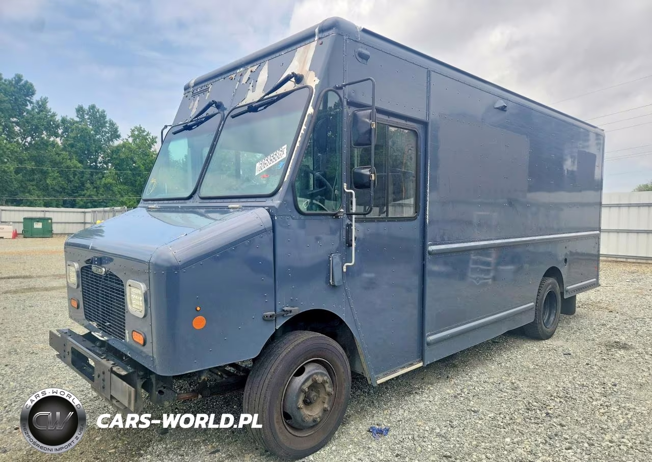 2020 Freightliner Chassis M Line Walk-In Van