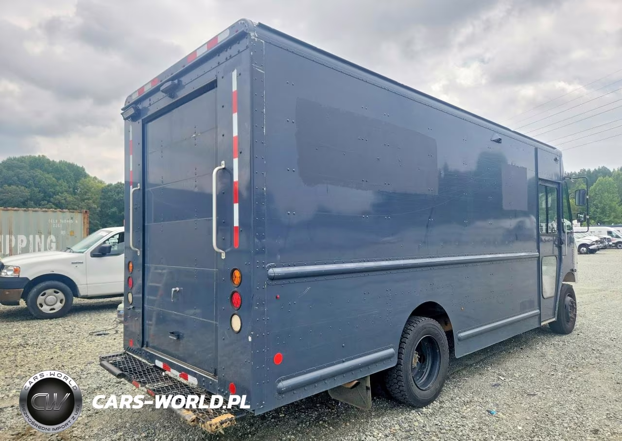 2020 Freightliner Chassis M Line Walk-In Van VIN:4UZAC2EA2LCMK0379 - 3