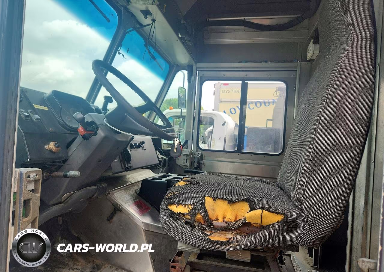 2020 Freightliner Chassis M Line Walk-In Van VIN:4UZAC2EA2LCMK0379 - 7