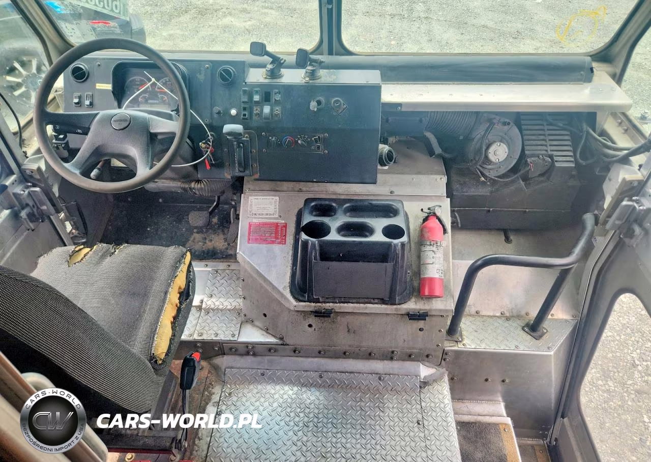 2020 Freightliner Chassis M Line Walk-In Van VIN:4UZAC2EA2LCMK0379 - 8
