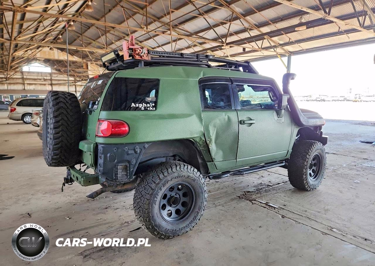 2009 Toyota Fj Cruiser Base VIN:JTEBU11F09K057141 - 3