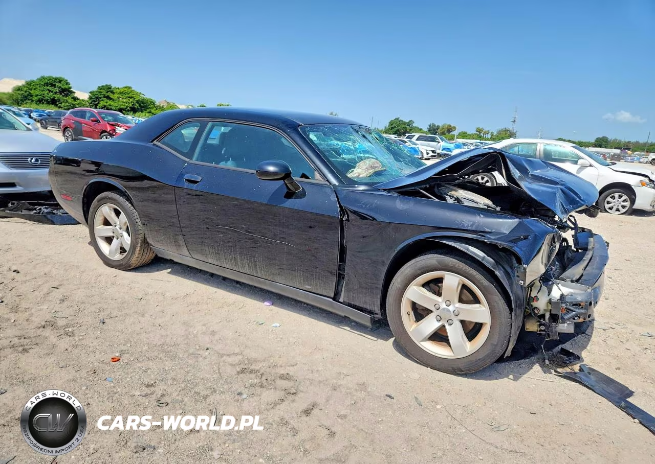 2013 Dodge Challenger Sxt VIN:2C3CDYAG3DH669882 - 4