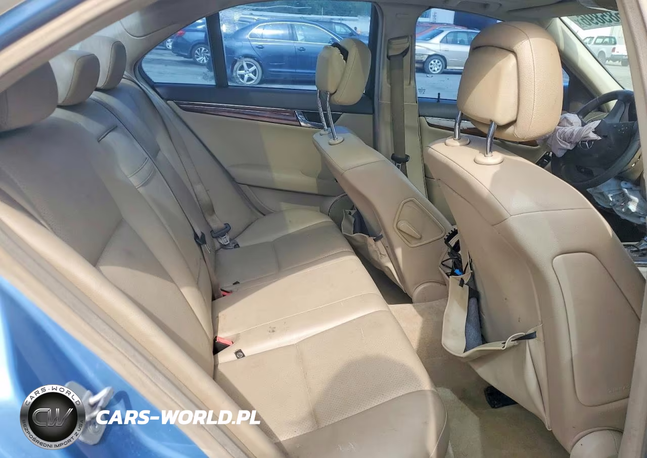 2010 Mercedes-Benz C 300 VIN:WDDGF5EB6AR122918 - 10