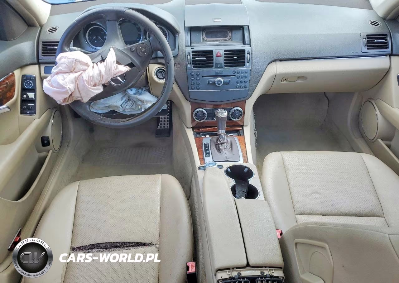 2010 Mercedes-Benz C 300 VIN:WDDGF5EB6AR122918 - 8