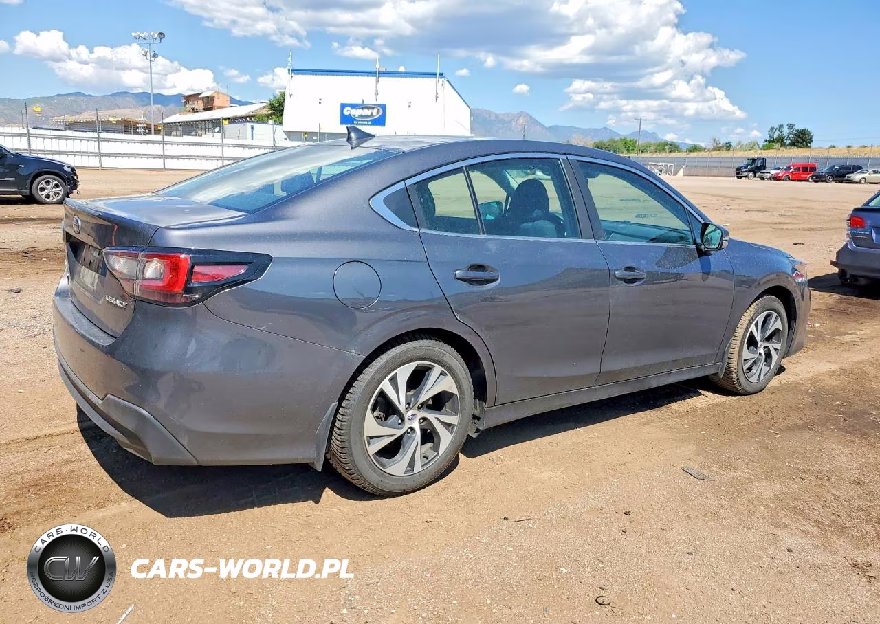 2022 Subaru Legacy Premium VIN:4S3BWAF6XN3014440 - 3