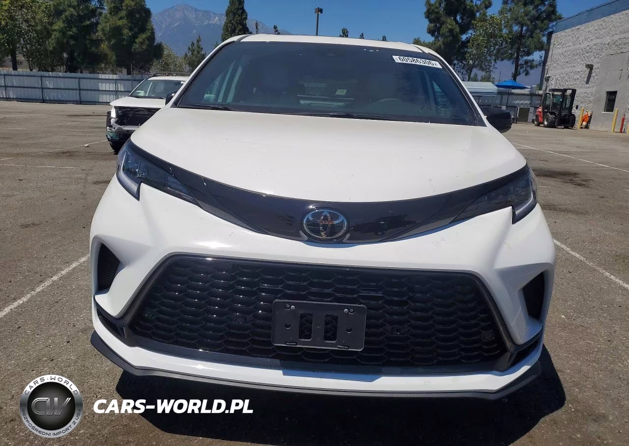 2026 Toyota Sienna Xse VIN:5TDXSKFC1TS228645 - 5
