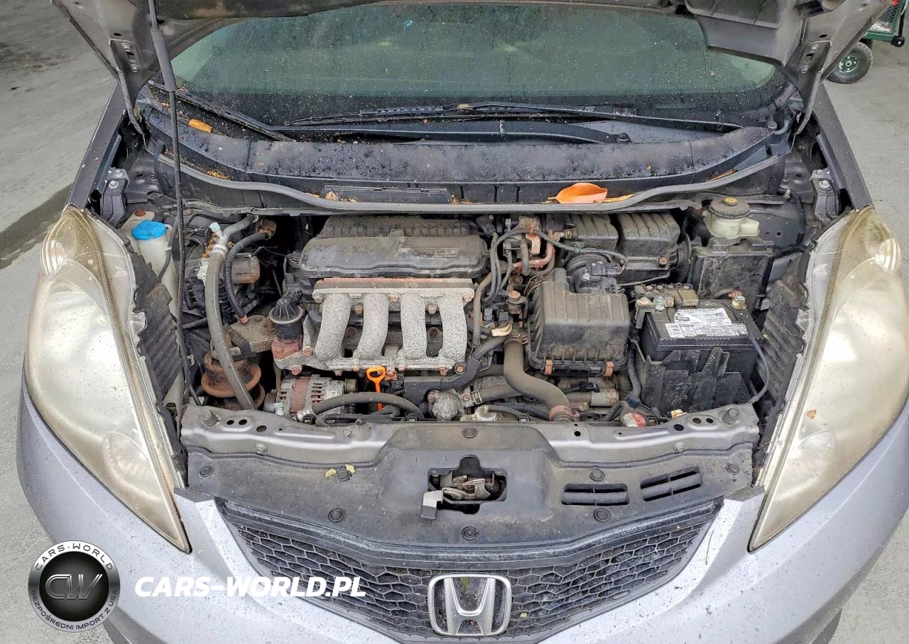 2010 Honda Fit Sport VIN:JHMGE8H64AS025804 - 11