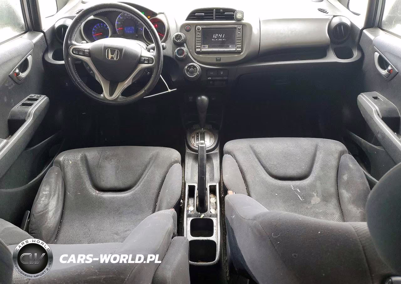 2010 Honda Fit Sport VIN:JHMGE8H64AS025804 - 8