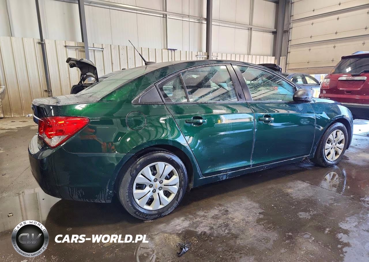 2014 Chevrolet Cruze Ls VIN:1G1PA5SH6E7238714 - 3