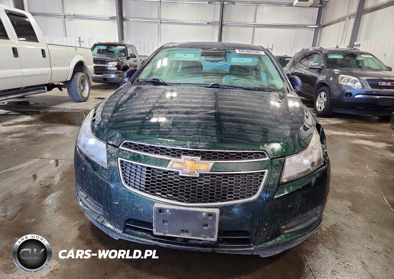 2014 Chevrolet Cruze Ls VIN:1G1PA5SH6E7238714 - 5
