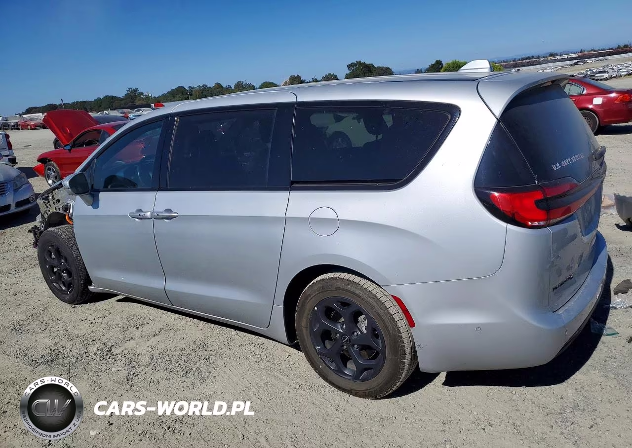 2022 Chrysler Pacifica Hybrid Touring L VIN:2C4RC1L74NR183655 - 2