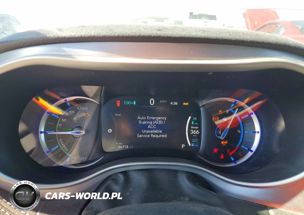 2022 Chrysler Pacifica Hybrid Touring L VIN:2C4RC1L74NR183655 - 9