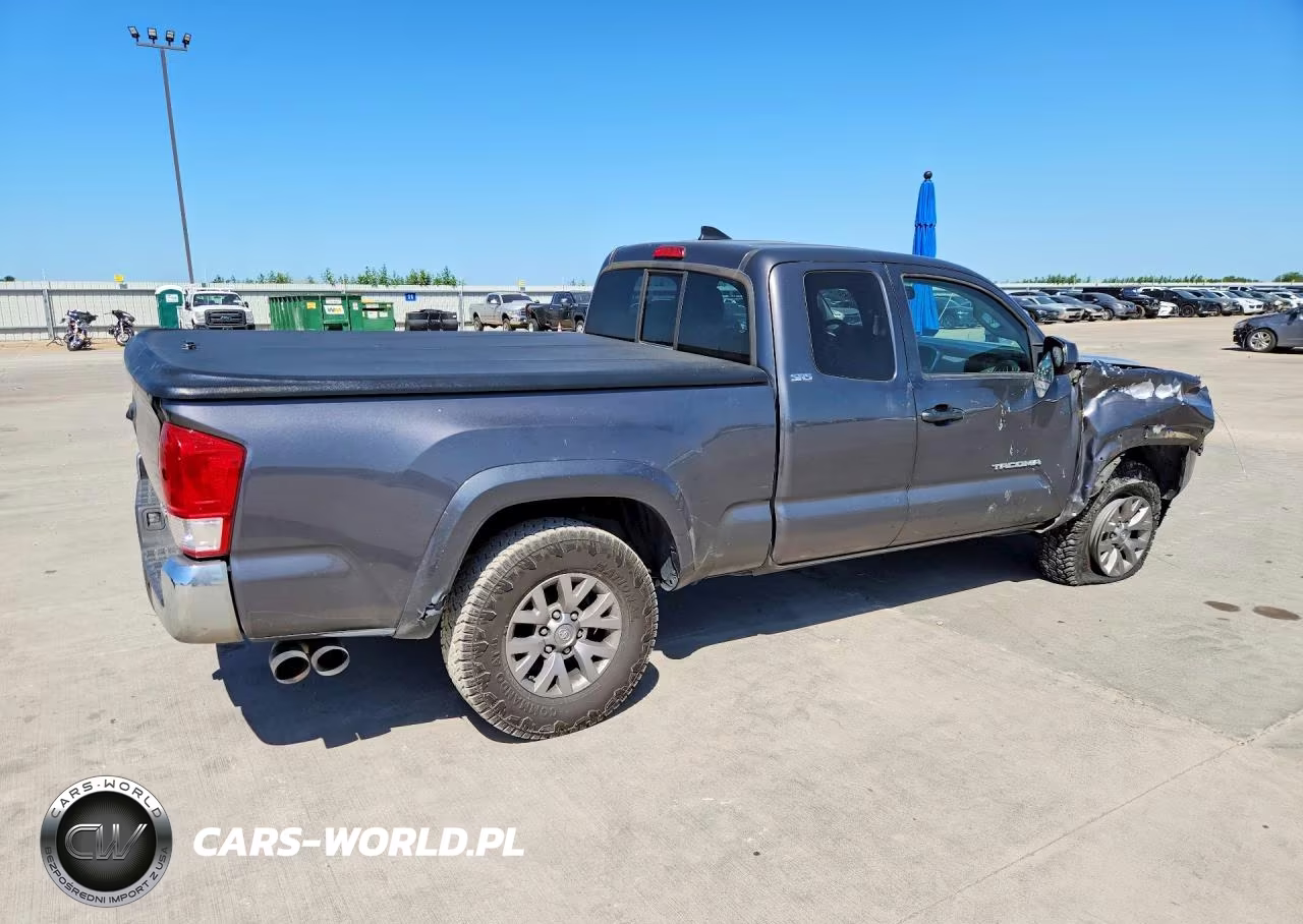2017 Toyota Tacoma Sr5 V6 VIN:5TFSZ5AN4HX072781 - 3