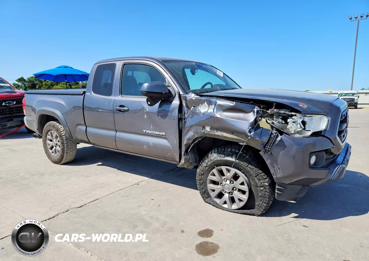 2017 Toyota Tacoma Sr5 V6 VIN:5TFSZ5AN4HX072781 - 4