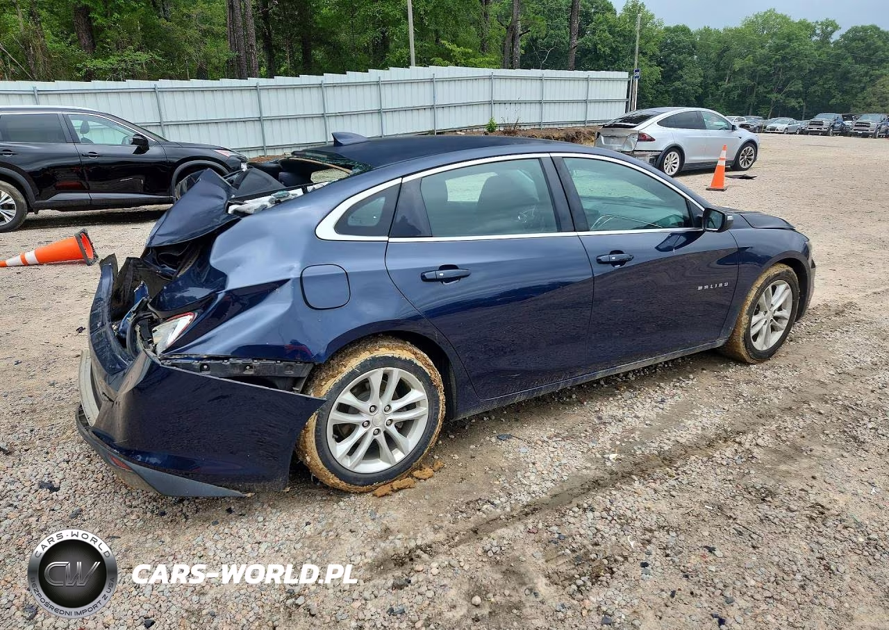 2017 Chevrolet Malibu Lt VIN:1G1ZE5ST6HF105141 - 3