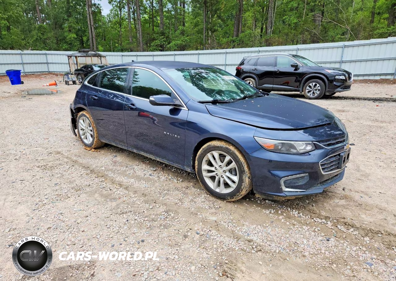 2017 Chevrolet Malibu Lt VIN:1G1ZE5ST6HF105141 - 4