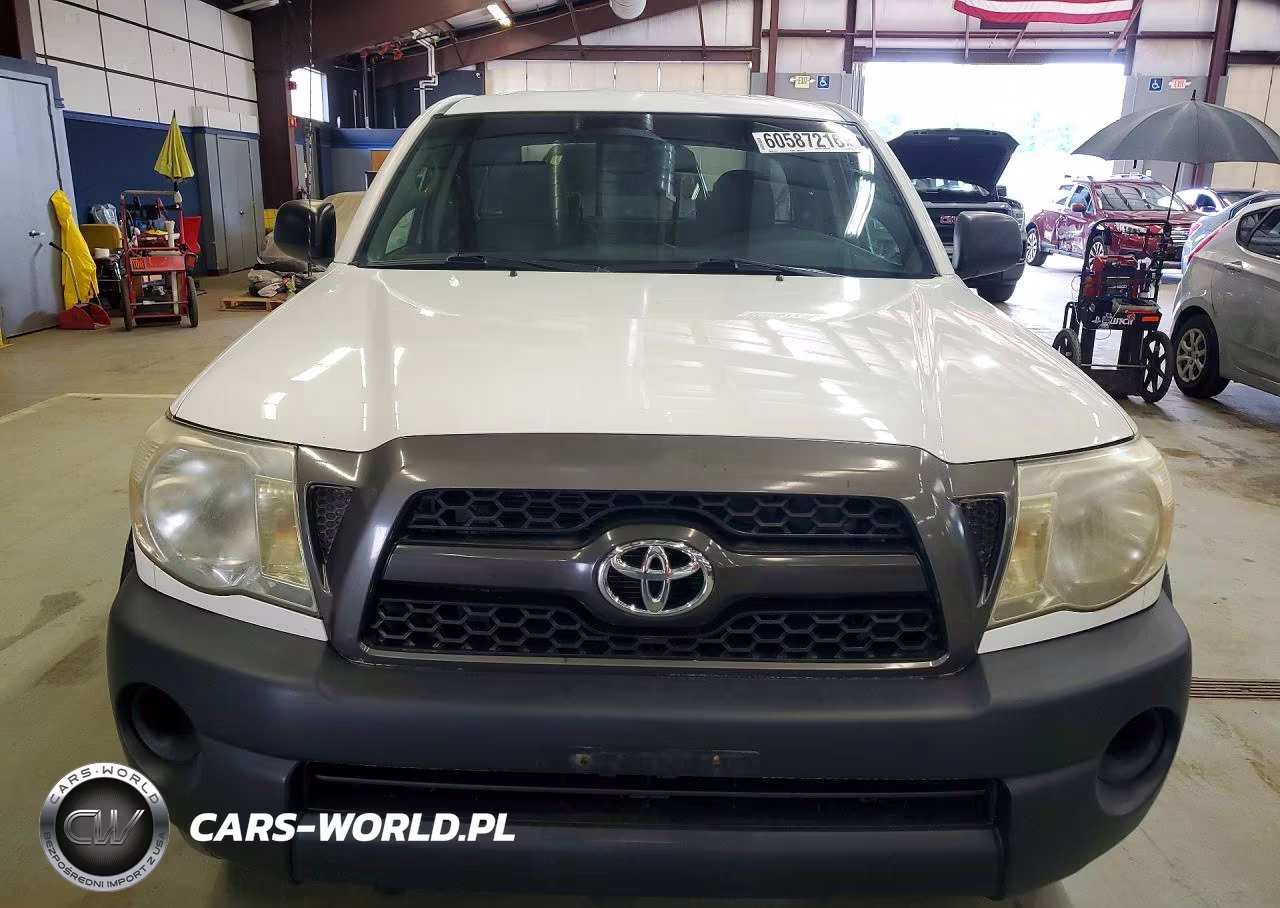 2011 Toyota Tacoma Access Cab VIN:5TFUU4ENXBX015570 - 5