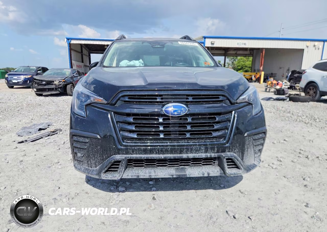 2025 Subaru Ascent Onyx Edition VIN:4S4WMAFDXS3415547 - 5