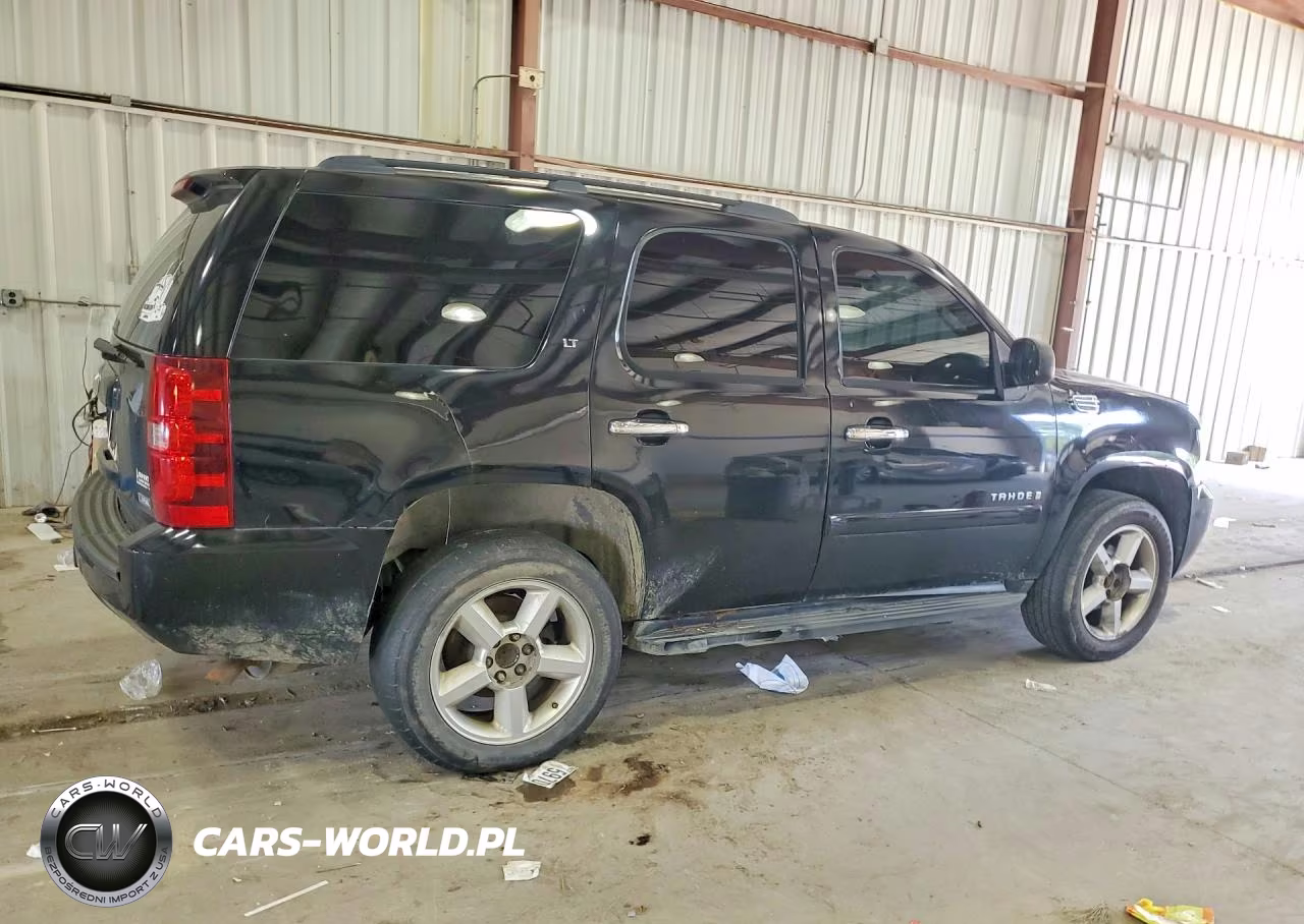2008 Chevrolet Tahoe K1500 VIN:1GNFK13028J220176 - 3