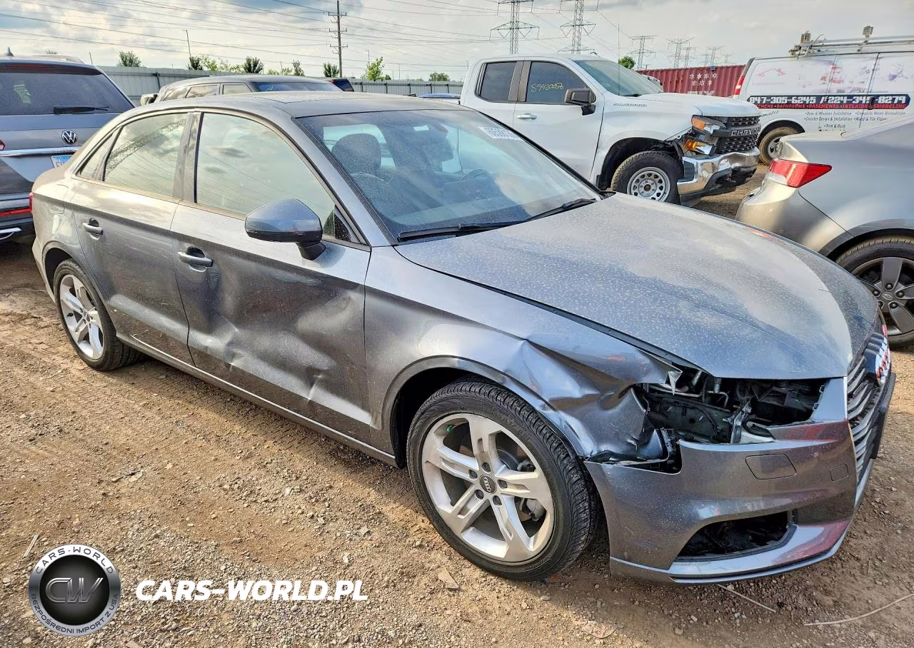 2018 Audi A3 Premium VIN:WAUB8GFF0J1071956 - 4