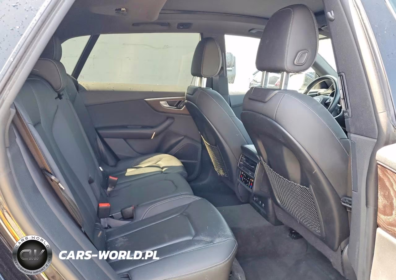 2020 Audi Q8 Premium Plus S-Line VIN:WA1EVAF19LD025130 - 11