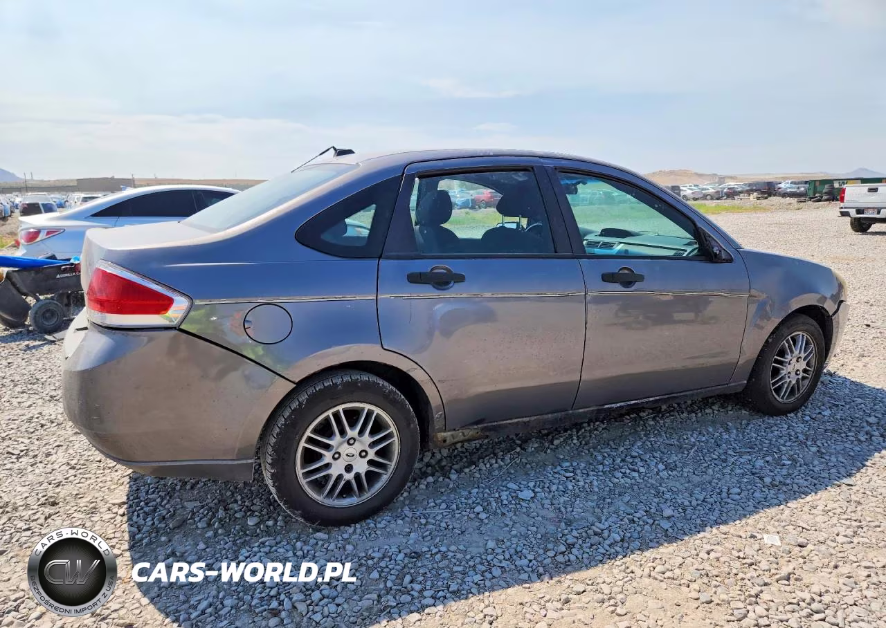 2011 Ford Focus Se VIN:1FAHP3FN2BW119323 - 3
