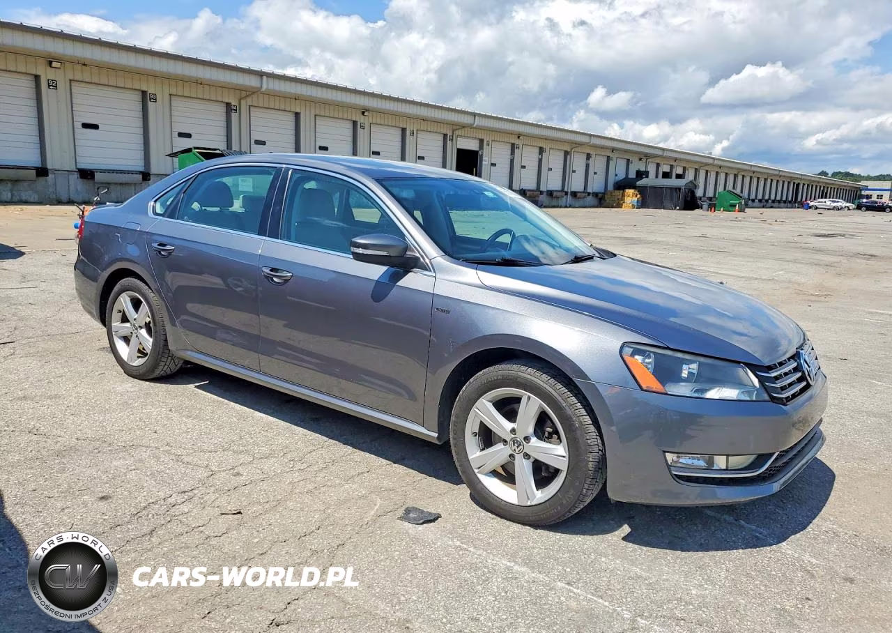 2015 Volkswagen Passat S VIN:1VWAS7A37FC119250 - 4