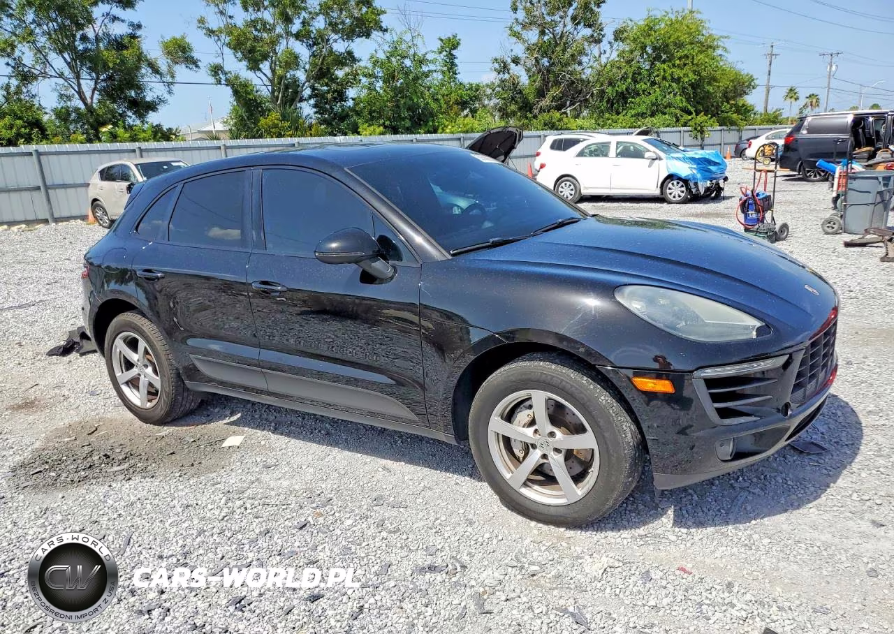 2015 Porsche Macan S VIN:WP1AB2A54FLB43530 - 4