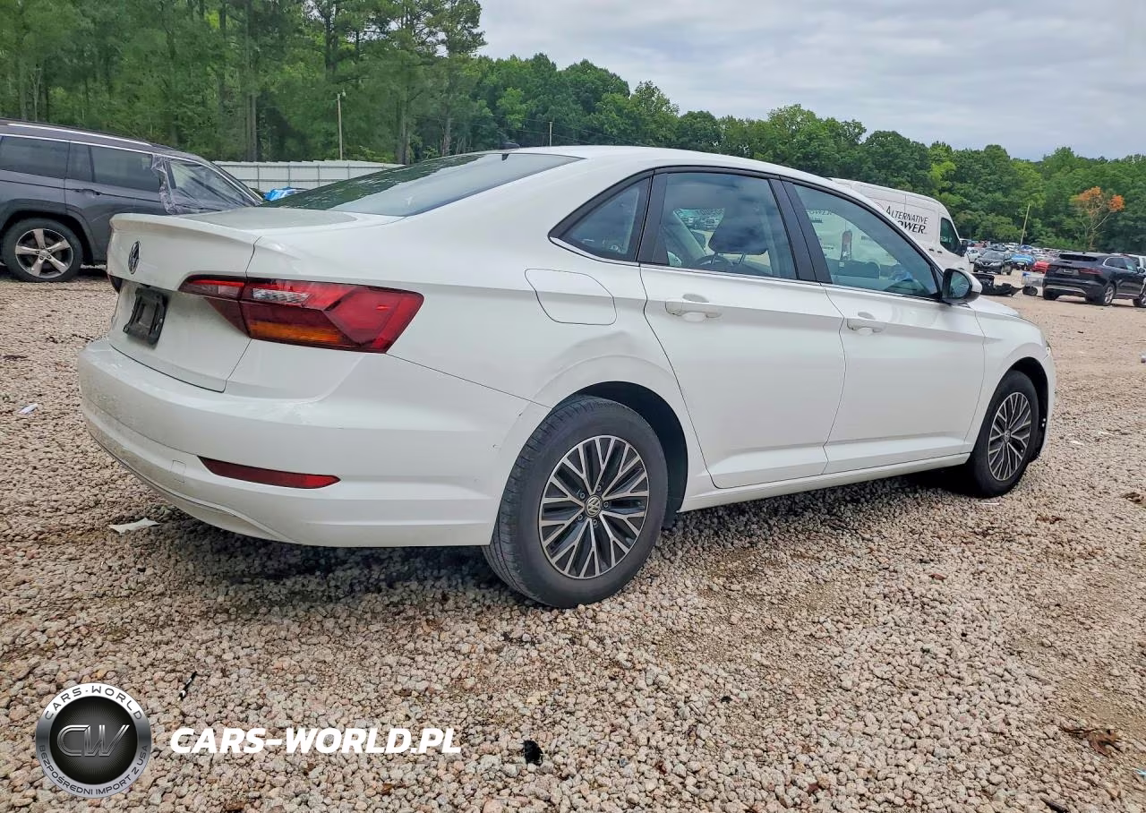 2019 Volkswagen Jetta S VIN:3VWCB7BU4KM198207 - 3