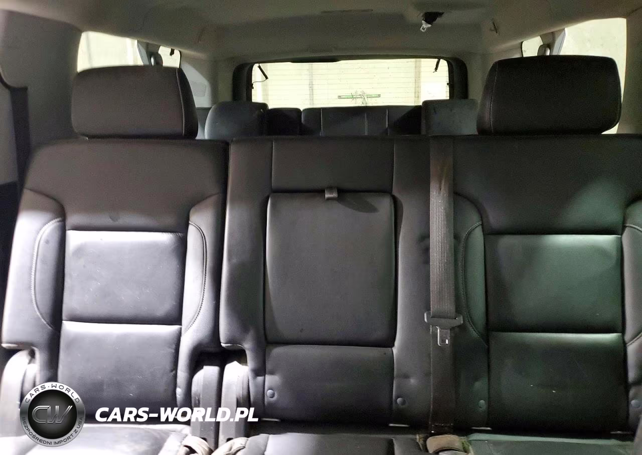 2019 Chevrolet Suburban K1500 Lt VIN:1GNSKHKC9KR390854 - 10