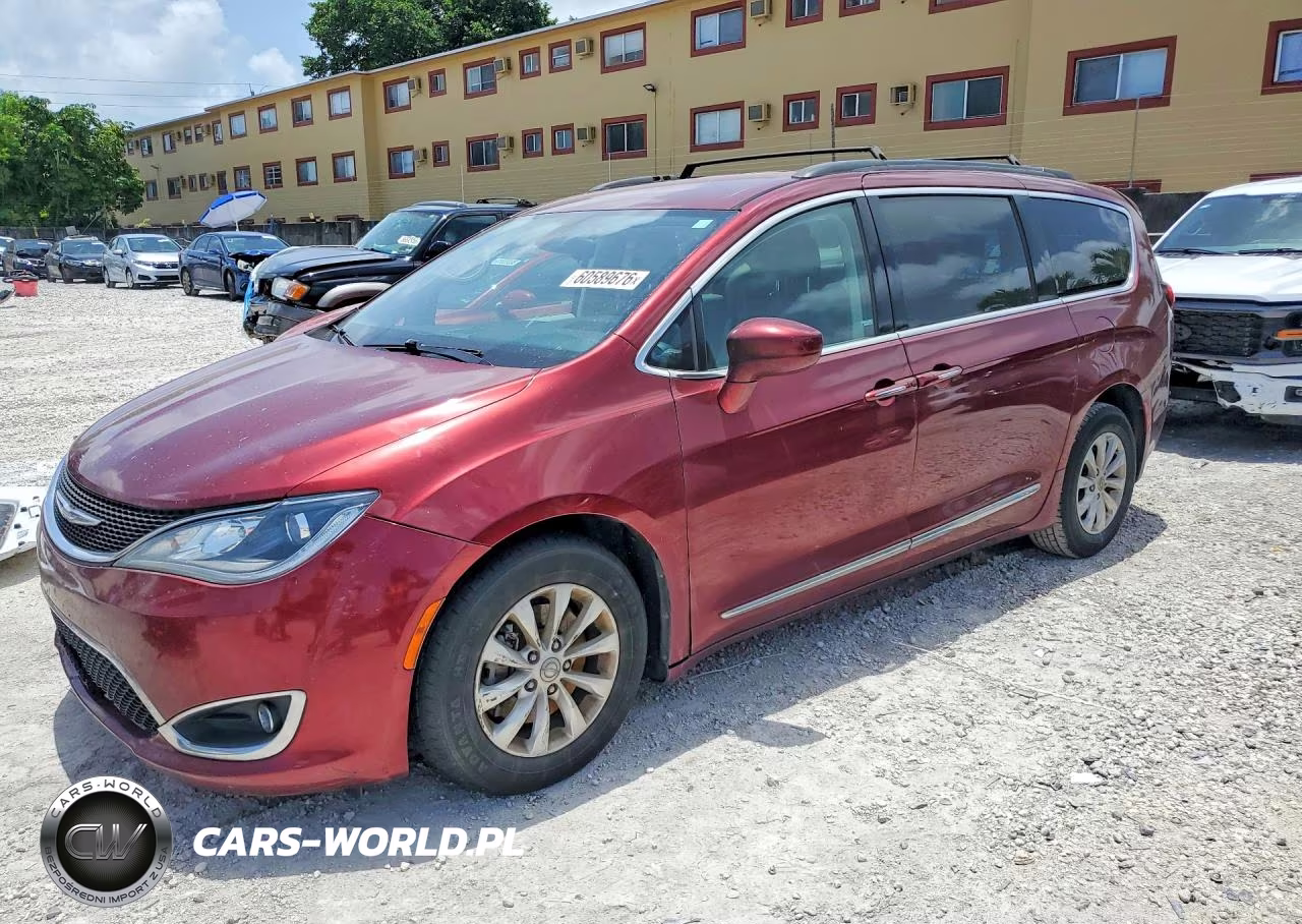 2017 Chrysler Pacifica Touring L