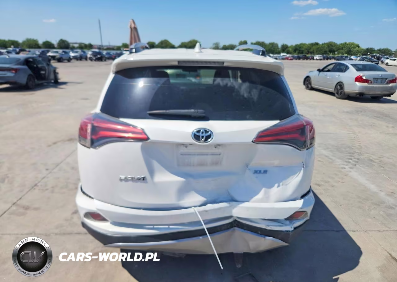 2018 Toyota Rav4 Xle VIN:2T3WFREVXJW425496 - 6