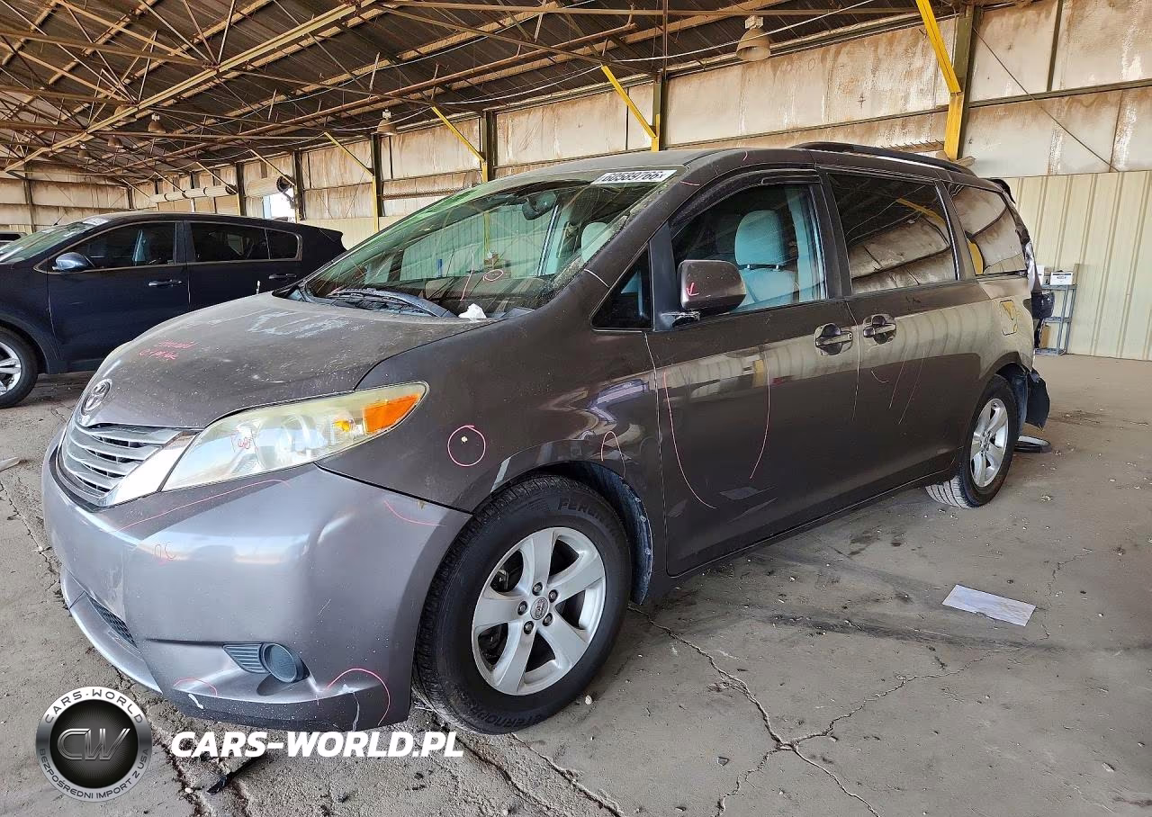 2013 Toyota Sienna Le